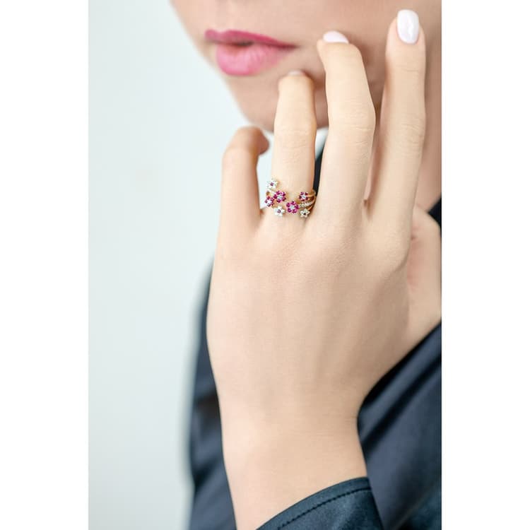 kajal_naina_Diamond_Editing-Outsourced_Exotic_Gold_Model_Ring_Ruby