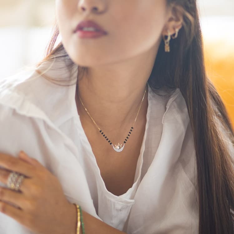 Diamond_Gold_Mangalsutra_Model_Necklace_kajal_naina