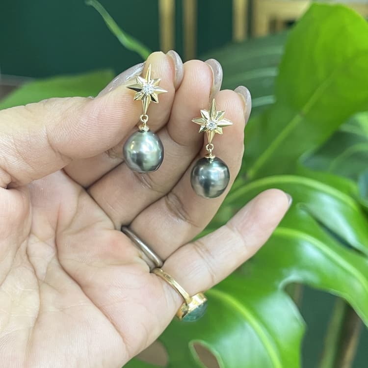 Shining Star with Tahitian Pearl Ear Danglers