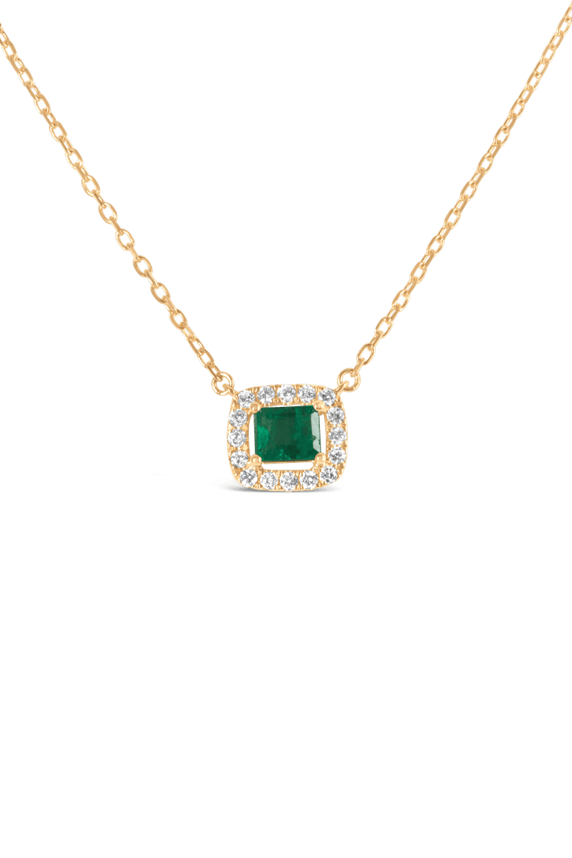 La-Vie-Emerald-Single-Halo-Necklace-1-.png
