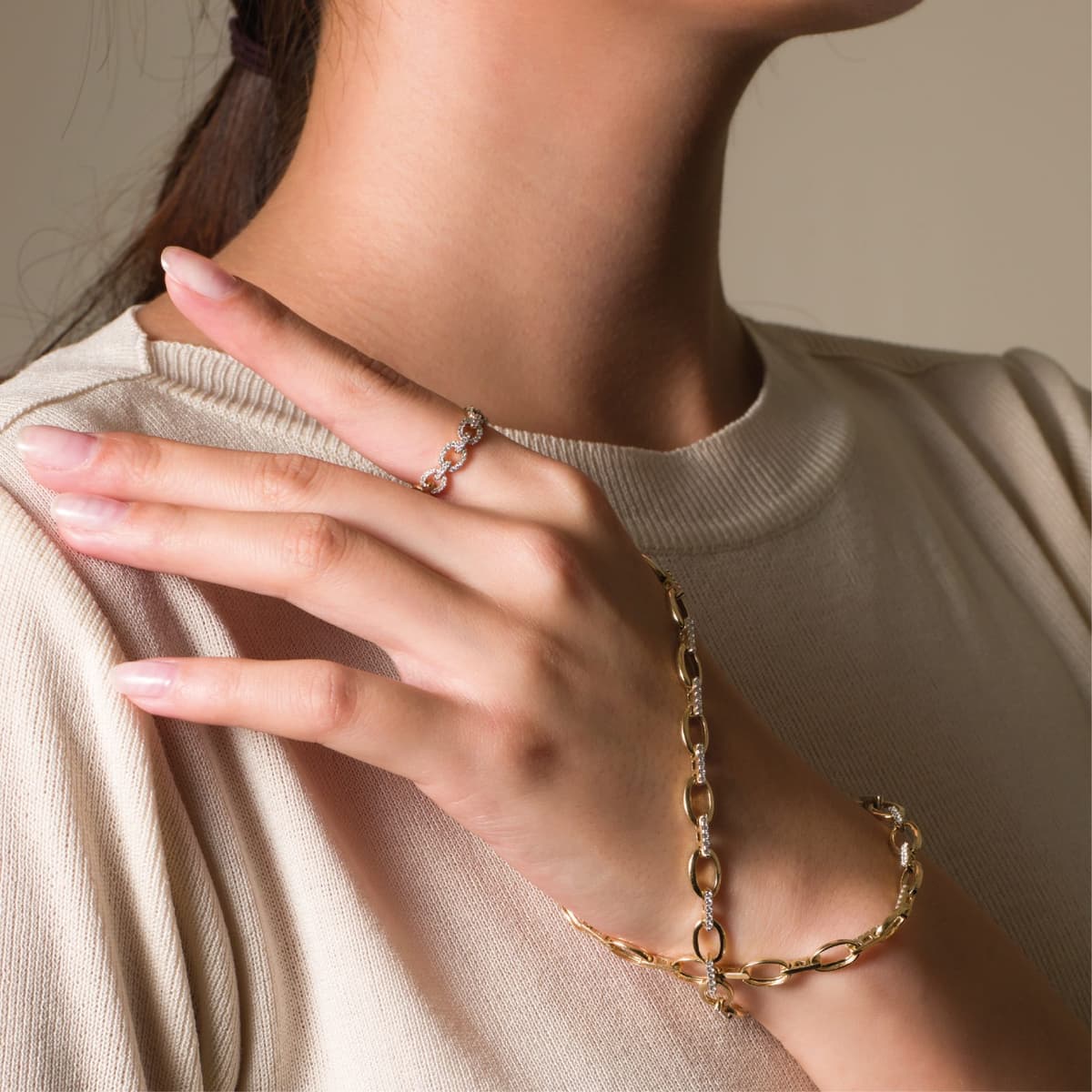 Background image for Chic section